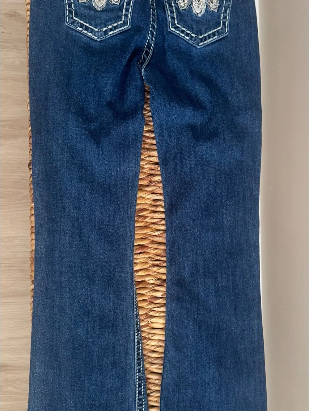 Miss Me Girls Dark Blue Boot Cut Jeans Embroidered Sequin Pocket Size 8 - Picture 3 of 8
